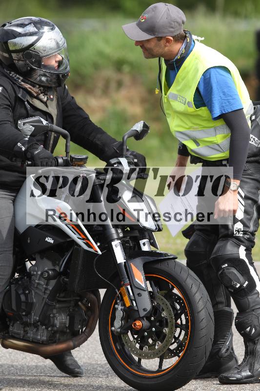 Archiv-2025/10 23.04.2025 Cornu Master School ADR/gruen-vert/11